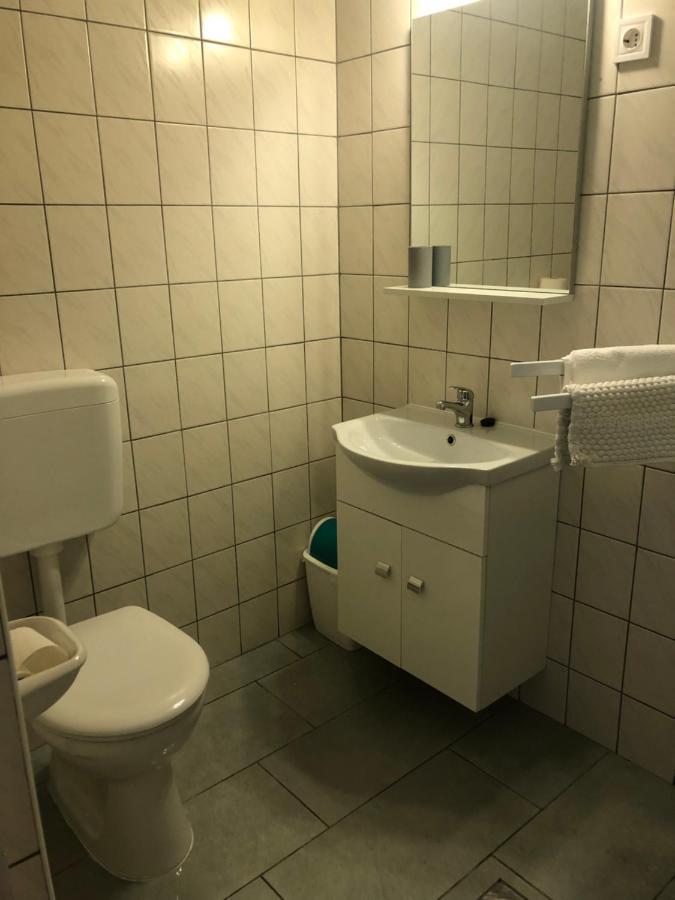 Tisza-Kert Apartmanok Tiszafüred エクステリア 写真