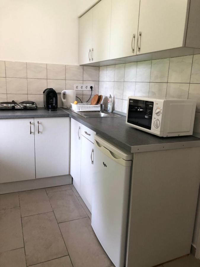 Tisza-Kert Apartmanok Tiszafüred エクステリア 写真