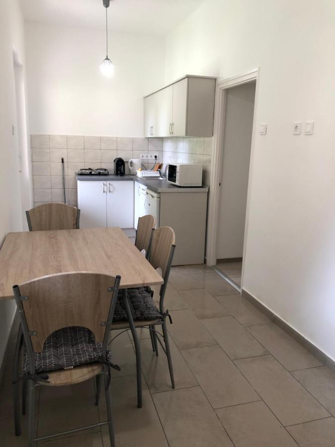 Tisza-Kert Apartmanok Tiszafüred エクステリア 写真