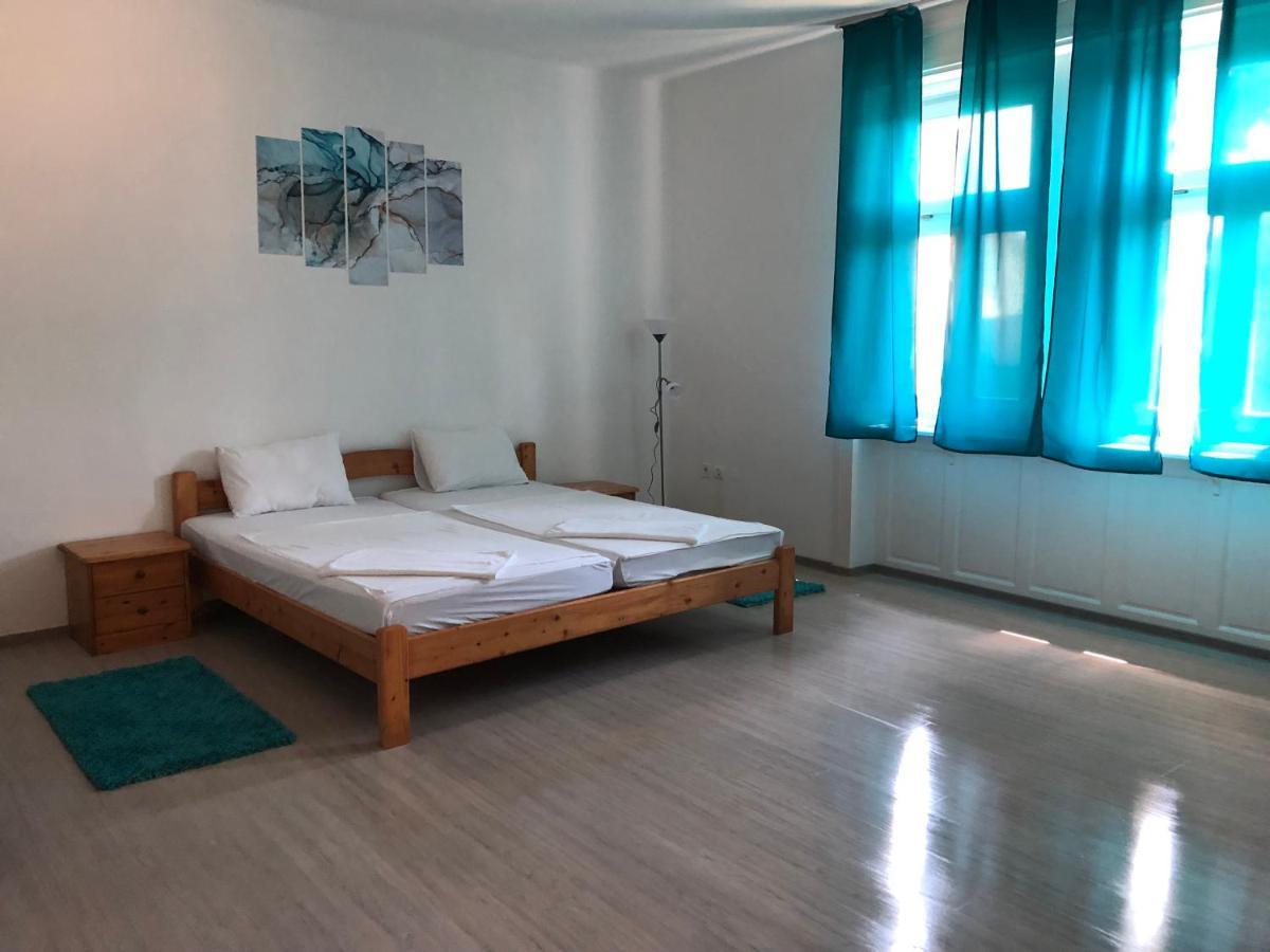 Tisza-Kert Apartmanok Tiszafüred エクステリア 写真