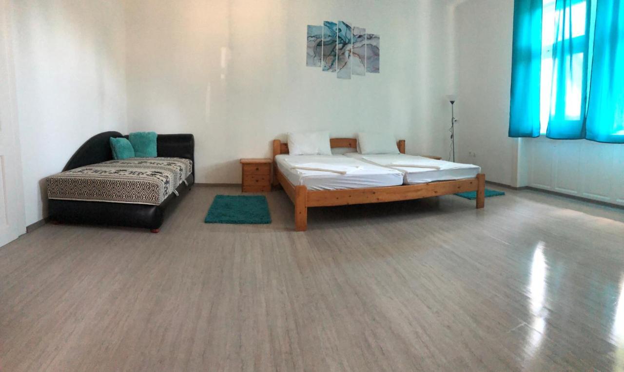 Tisza-Kert Apartmanok Tiszafüred エクステリア 写真
